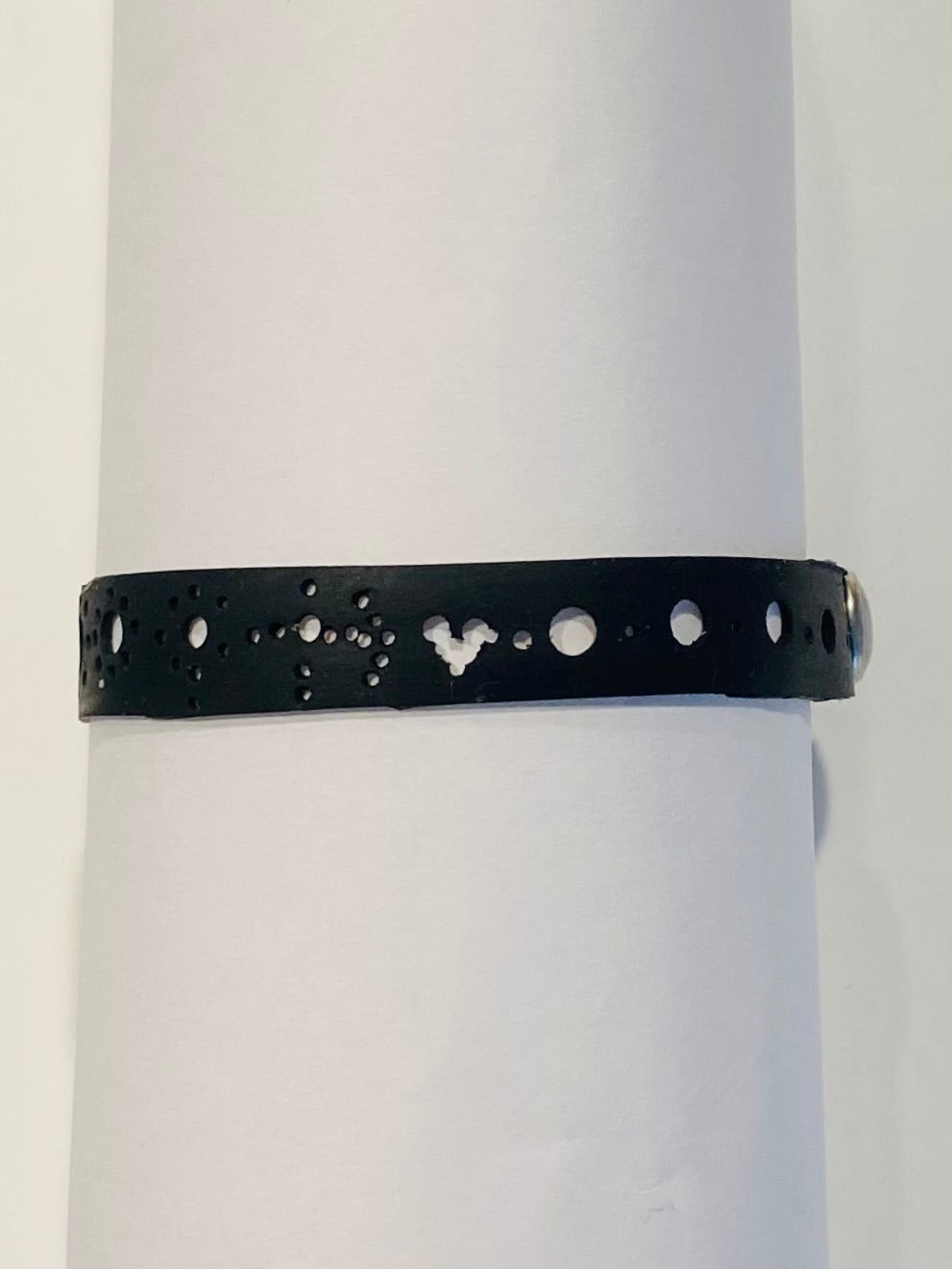 Narrow Snap Bracelet with Circles & Heart